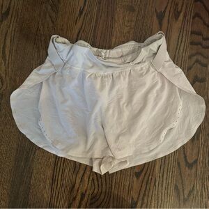 White ish lulu shorts